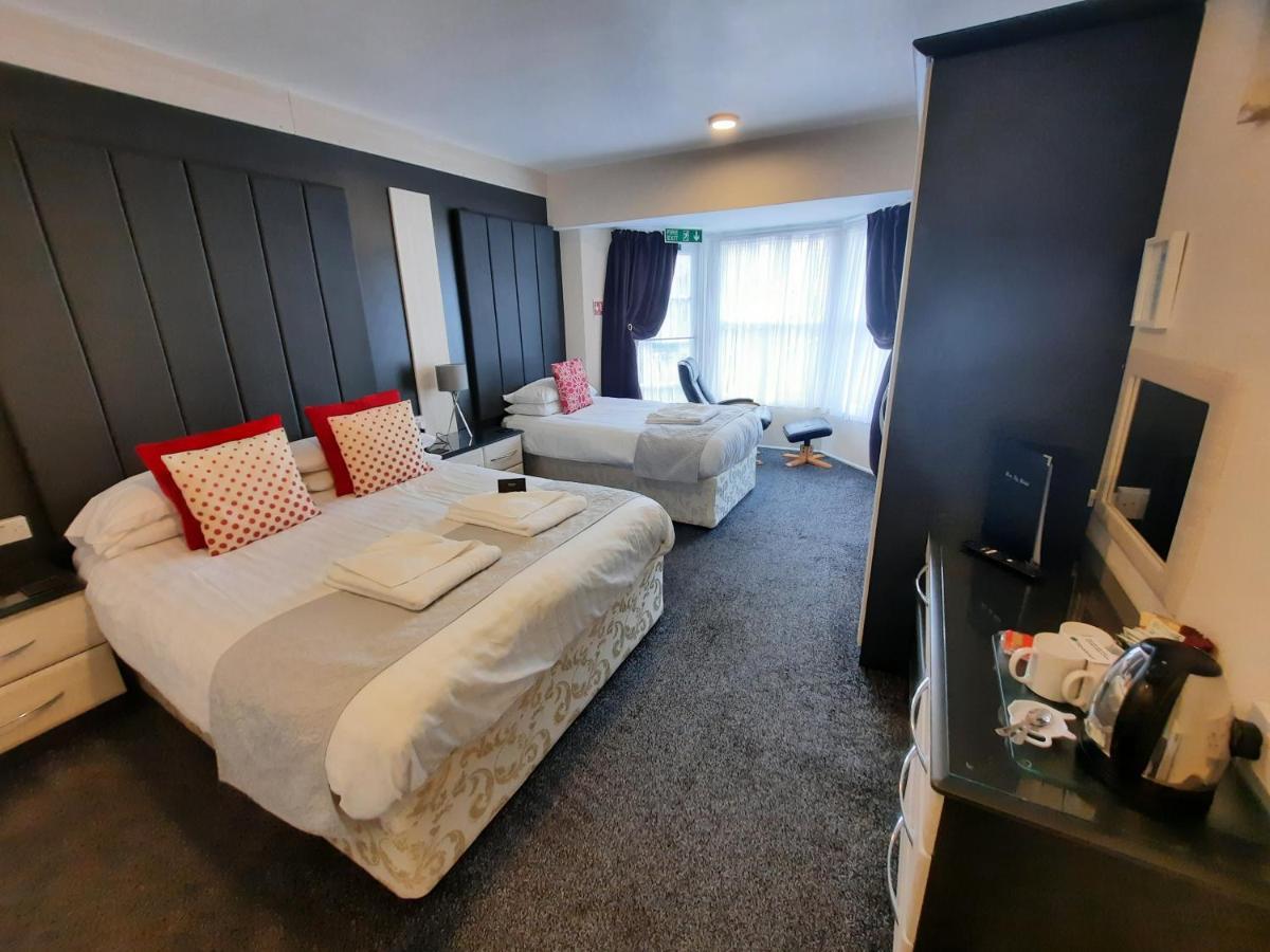 Hen Dy Bed & Breakfast Llandudno Dış mekan fotoğraf