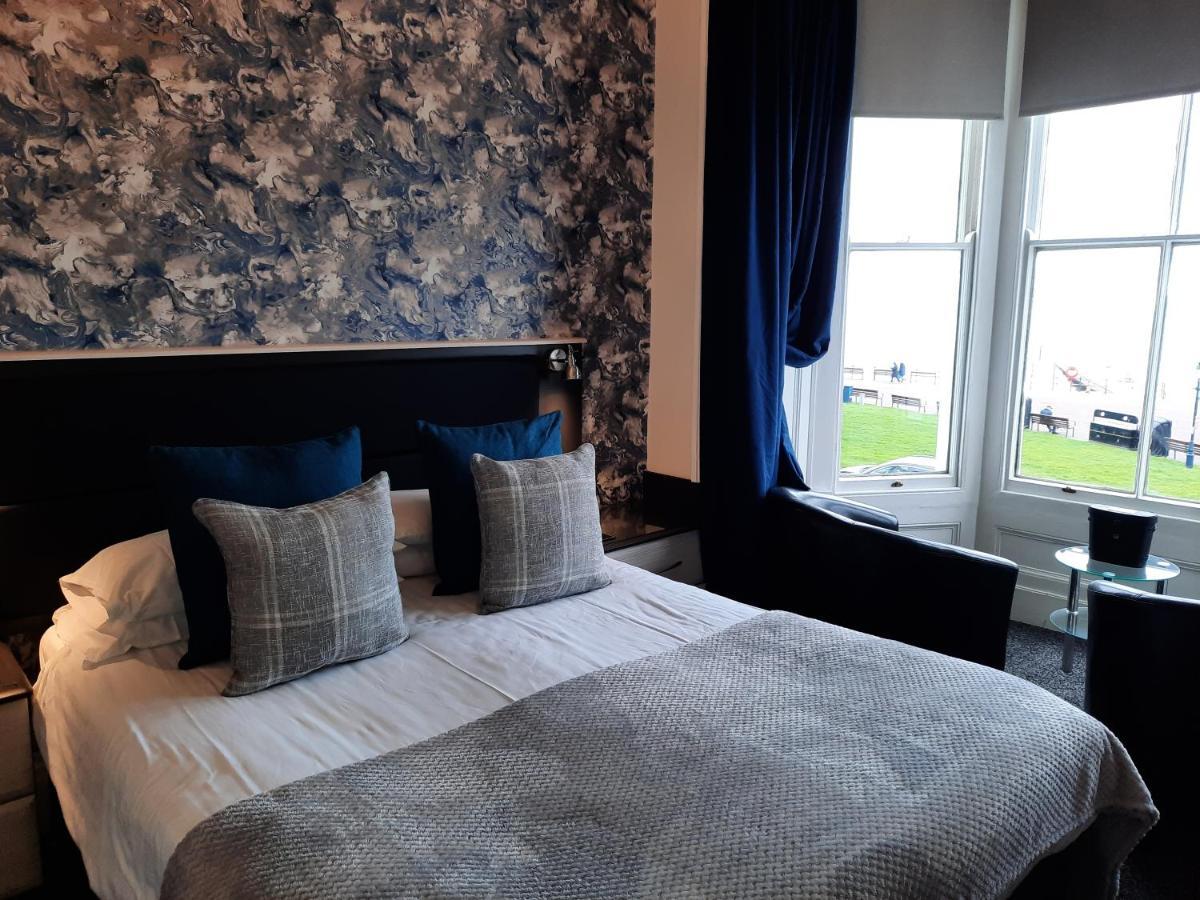 Hen Dy Bed & Breakfast Llandudno Dış mekan fotoğraf