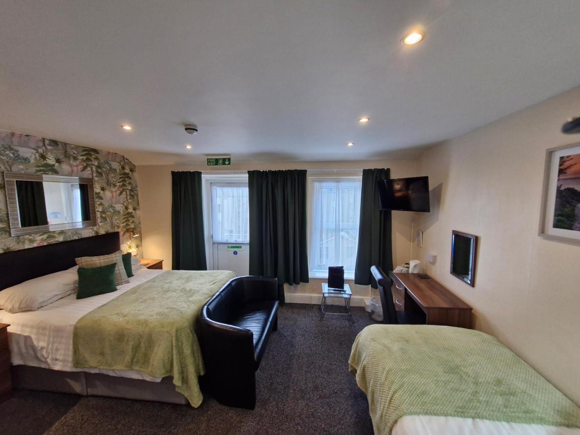 Hen Dy Bed & Breakfast Llandudno Dış mekan fotoğraf