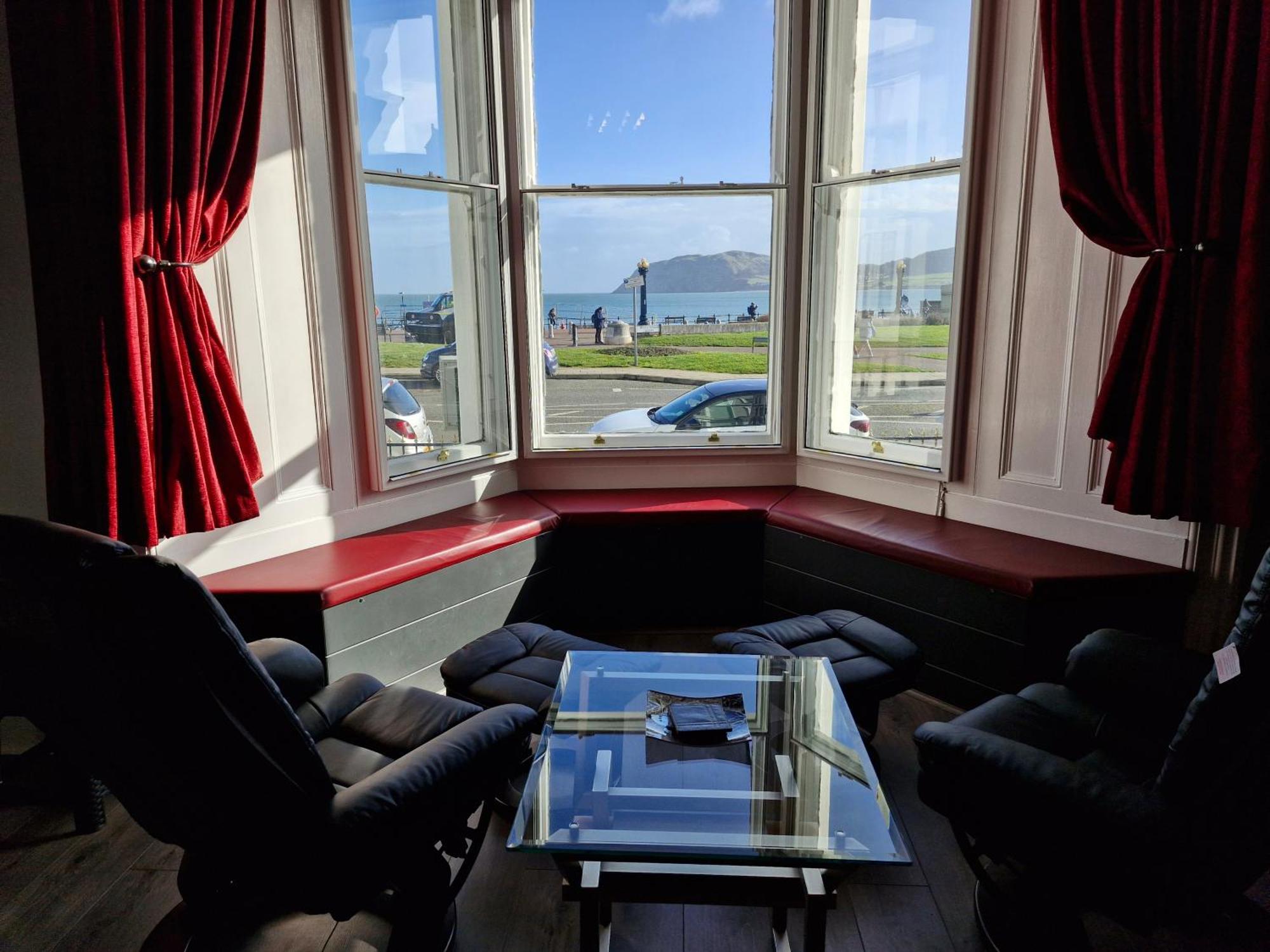 Hen Dy Bed & Breakfast Llandudno Dış mekan fotoğraf