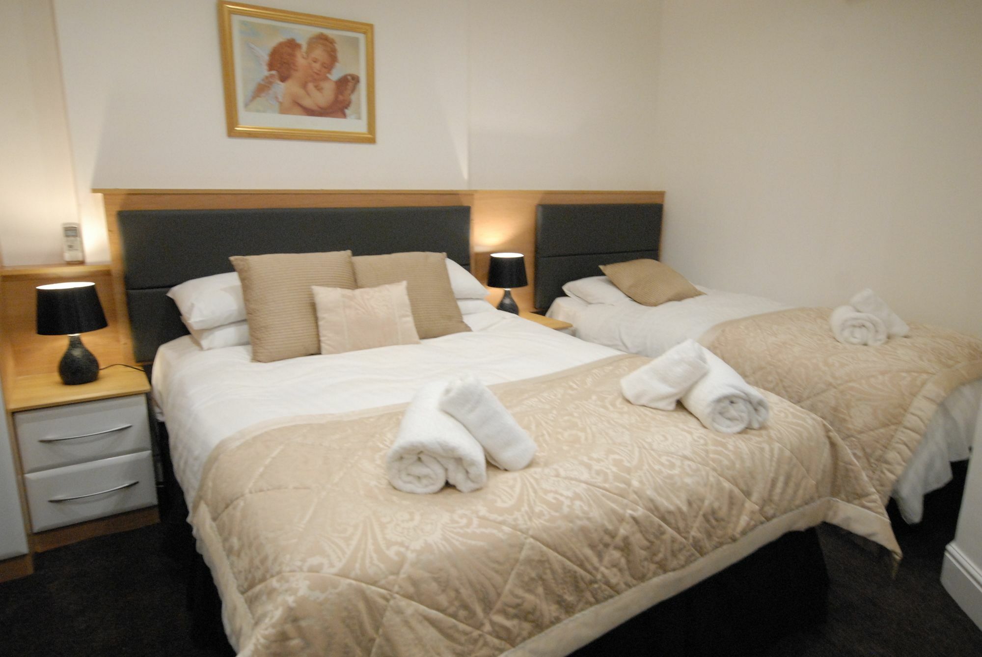 Hen Dy Bed & Breakfast Llandudno Dış mekan fotoğraf